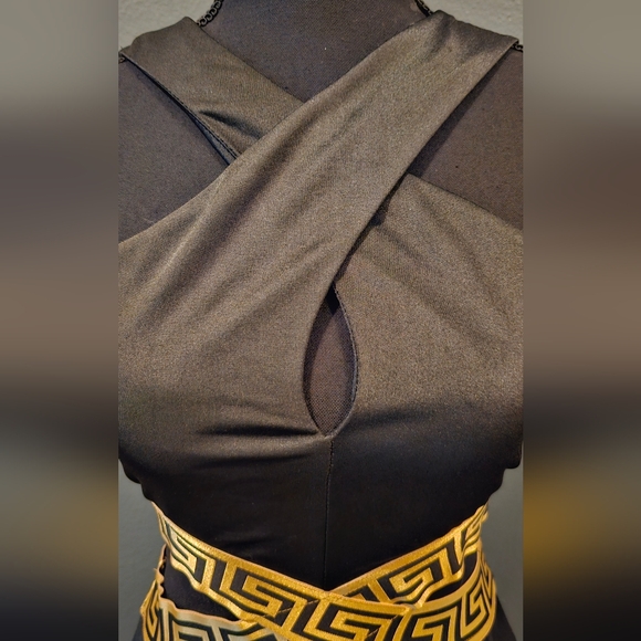 Black, detail dress - Picture 5 of 8